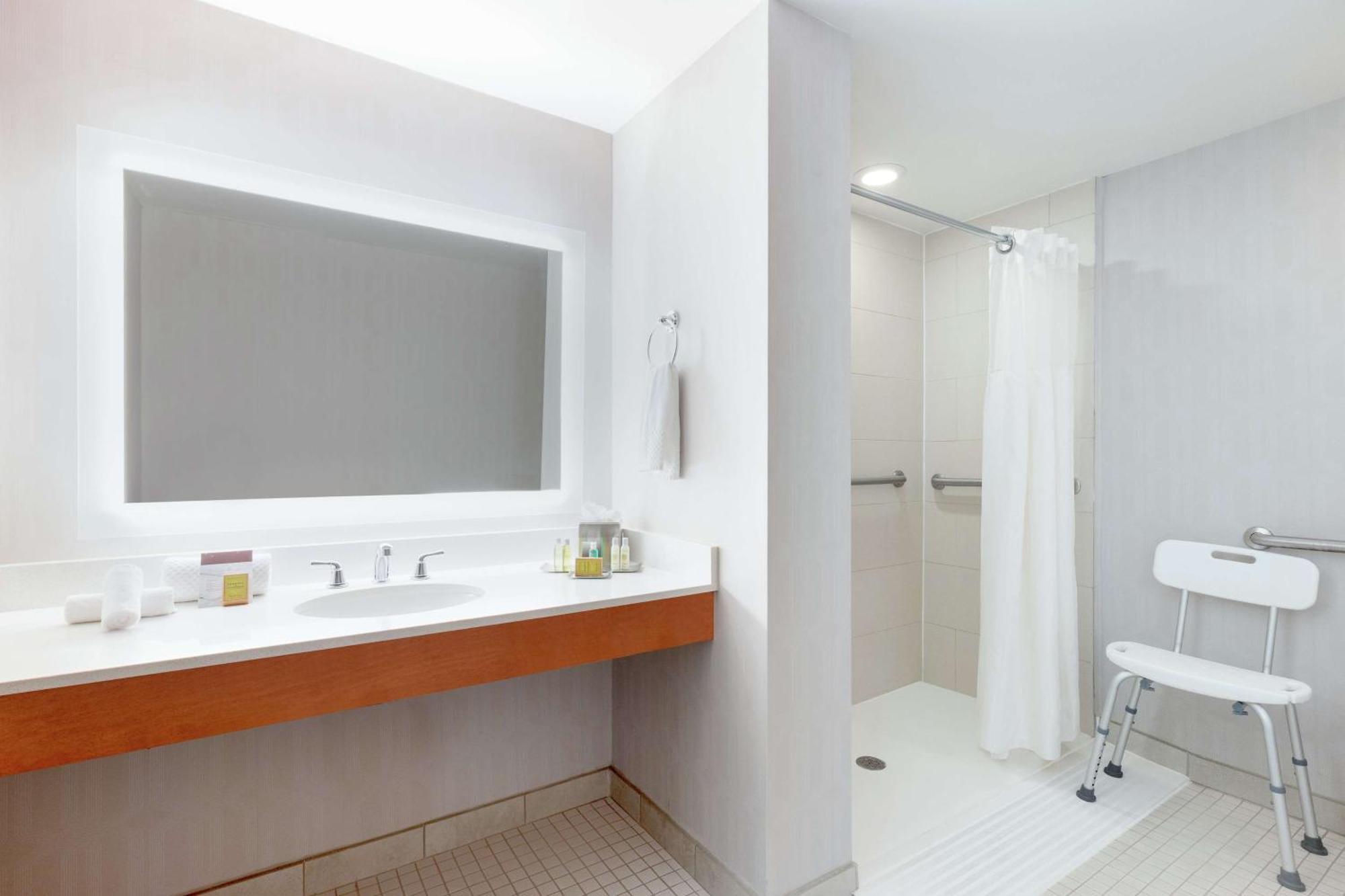 Hotel Doubletree By Hilton Atlanta Airport College Park Exteriér fotografie