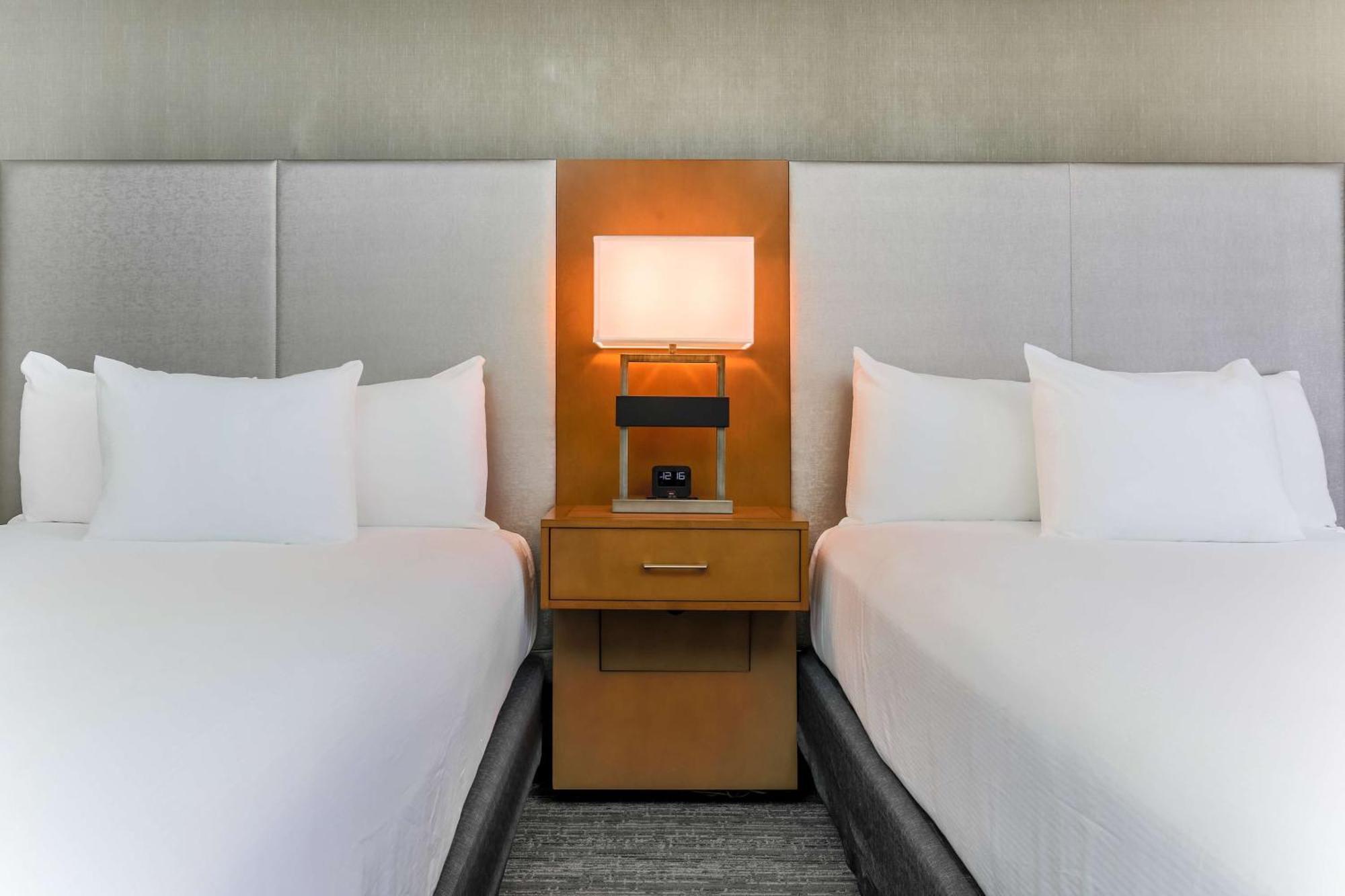 Hotel Doubletree By Hilton Atlanta Airport College Park Exteriér fotografie
