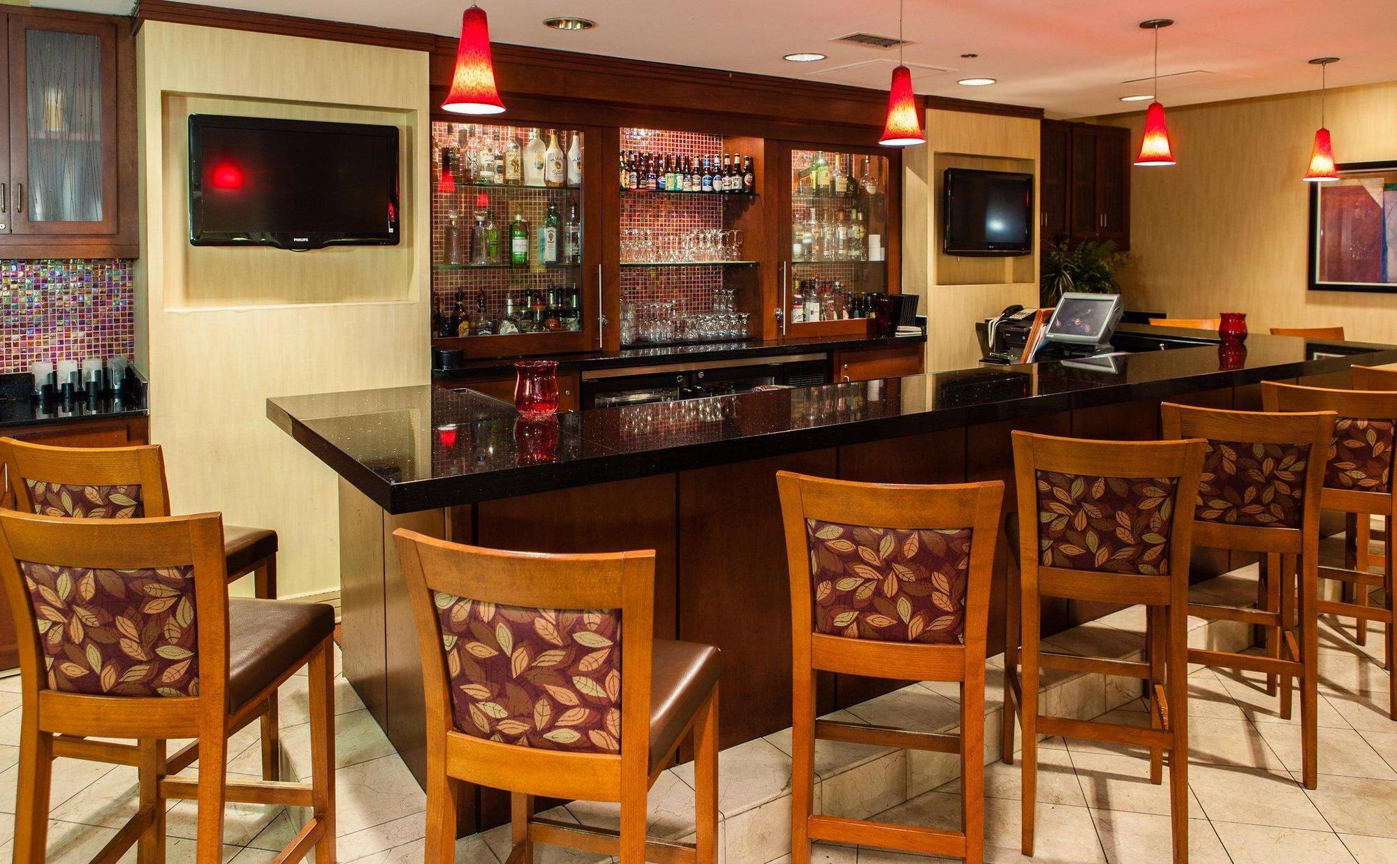 Hotel Doubletree By Hilton Atlanta Airport College Park Exteriér fotografie